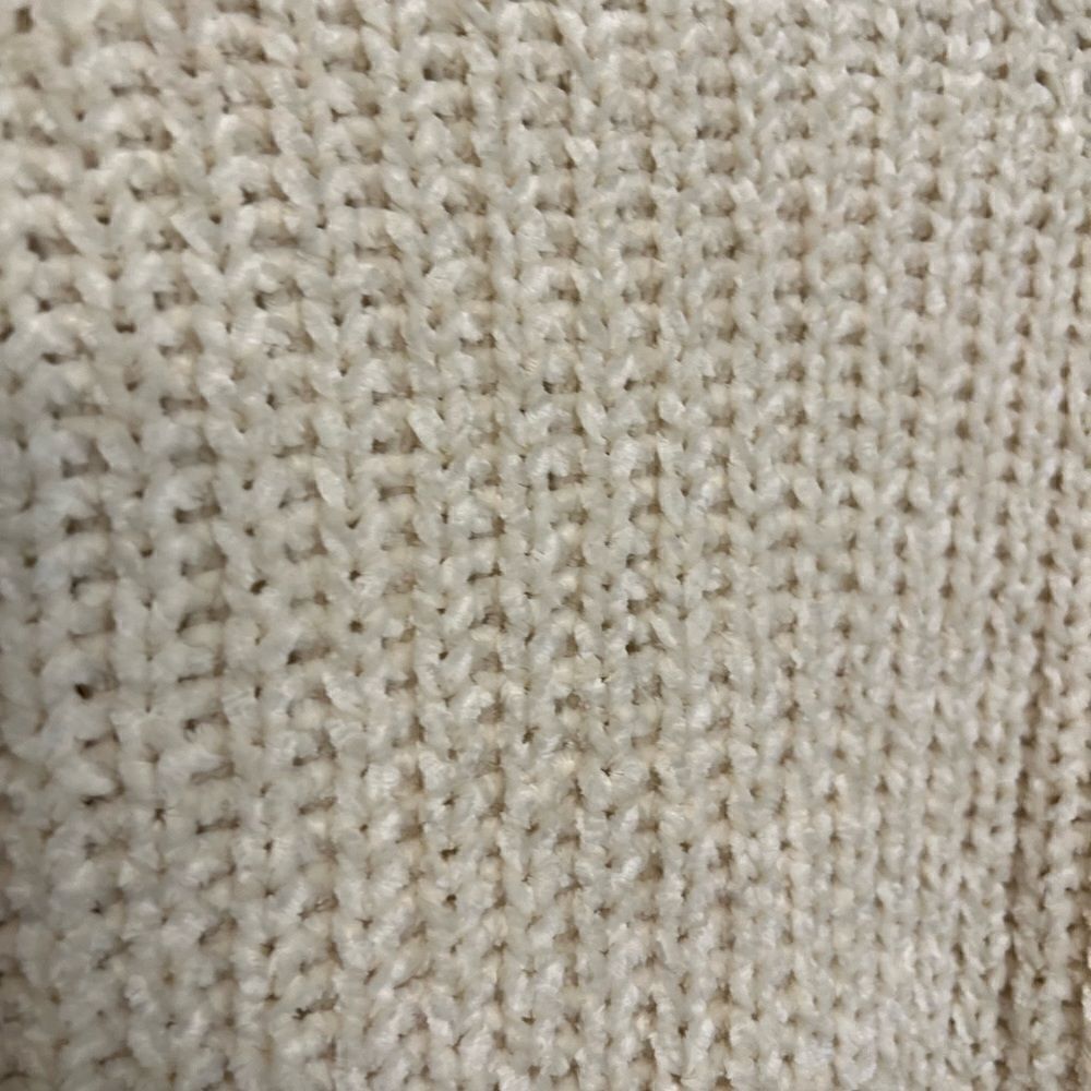 NWT Poof chenille cable knit sweater. Size XL. Soft cozy. Winter white. Women - Picture 5 of 9